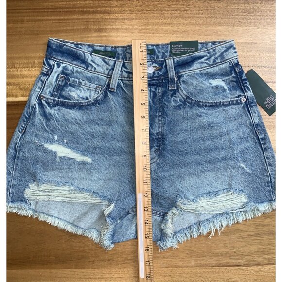 Wild Fable Junior Teens Distressed Denim High-Waisted Shorts w/ Raw Hem Size 8 - Picture 9 of 14